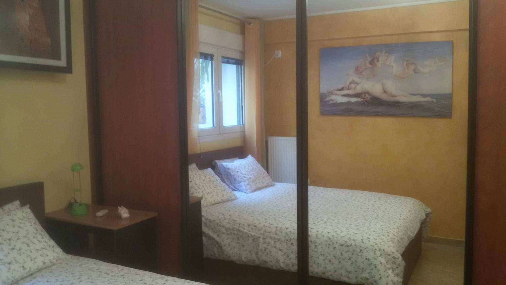Quiet Apartment In Plaka Атина Екстериор снимка